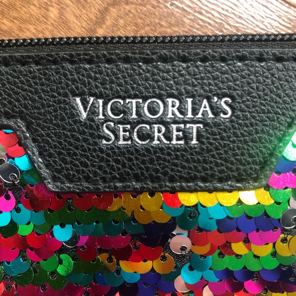 Victoria’s Secret Makeup/Travel Bag - Multicoloured Sequins & Tassel - Picture 4 of 5